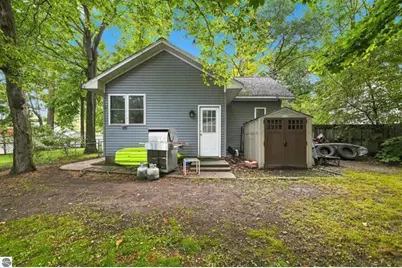 116 Huron Place, Cadillac, MI 49601 - Photo 28