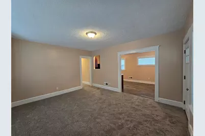 110 N Higby Street, Jackson, MI 49202 - Photo 10