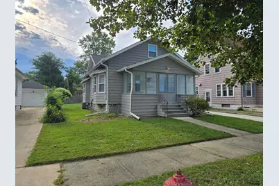 110 N Higby Street, Jackson, MI 49202 - Photo 2