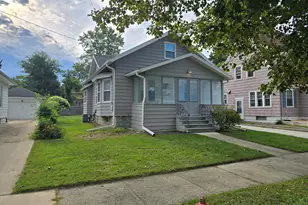 110 N Higby St, Jackson, MI 49202 - Photo 2