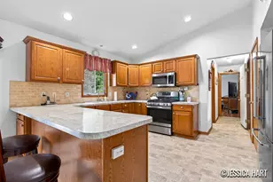 1675 Bramblewood Dr, Dorr, MI 49323 - Photo 10