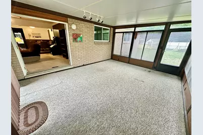 18975 Bainbridge Avenue, Livonia, MI 48152 - Photo 18