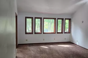 2323 Amherst Ave, Kalamazoo, MI 49008 - Photo 8