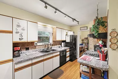 1512 Kensington Drive, Jackson, MI 49203 - Photo 8
