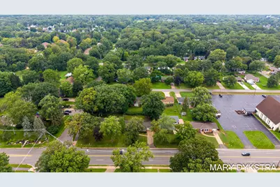 409 W Lakewood Boulevard, Holland, MI 49424 - Photo 56