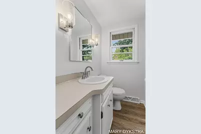 409 W Lakewood Boulevard, Holland, MI 49424 - Photo 36