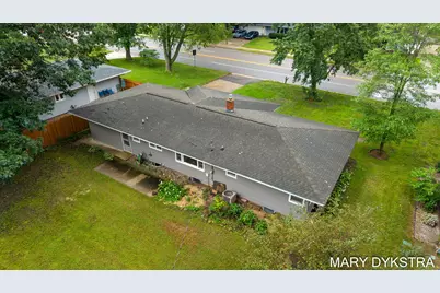 409 W Lakewood Boulevard, Holland, MI 49424 - Photo 50