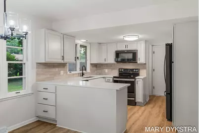 409 W Lakewood Boulevard, Holland, MI 49424 - Photo 18