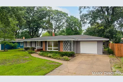 409 W Lakewood Boulevard, Holland, MI 49424 - Photo 8