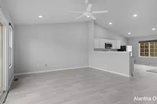 465 Orchard St, Constantine, MI 49042 - Photo 6