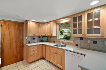 838 S Shore Drive, Holland, MI 49423 - Photo 6