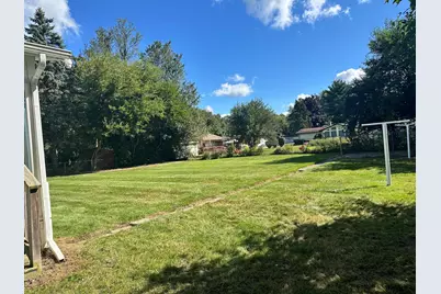 5168 Woodcliff Drive, Flint, MI 48504 - Photo 4