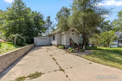 1410 Walnut Street NE, Grand Rapids, MI 49503 - Photo 2
