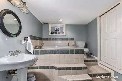 1410 Walnut Street NE, Grand Rapids, MI 49503 - Photo 16