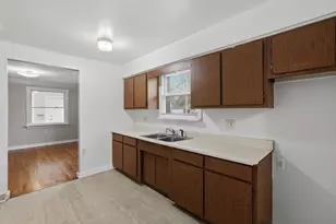 35230 Sheffield St, Westland, MI 48186 - Photo 10