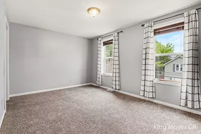 621 Davis Avenue NW, Grand Rapids, MI 49504 - Photo 16