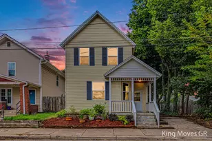 621 Davis Ave NW, Grand Rapids, MI 49504 - Photo 1