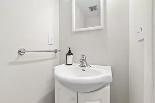 3844 Greenleaf Cir, Kalamazoo, MI 49008 - Photo 14