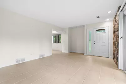 3844 Greenleaf Circle, Kalamazoo, MI 49008 - Photo 6