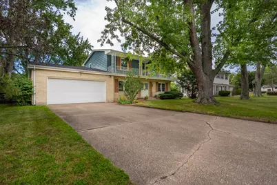 1885 Acorn Drive, Saint Joseph, MI 49085 - Photo 2