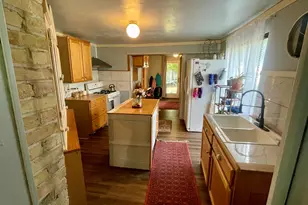 162 Harrison St, Manistee, MI 49660 - Photo 8