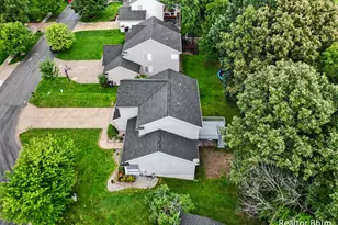 3689 Maple Hurst Dr SE, Kentwood, MI 49512 - Photo 12