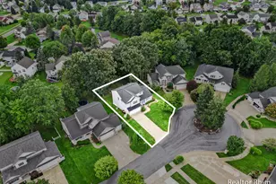 3689 Maple Hurst Dr SE, Kentwood, MI 49512 - Photo 14