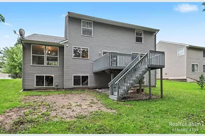 3689 Maple Hurst Drive SE, Kentwood, MI 49512 - Photo 4