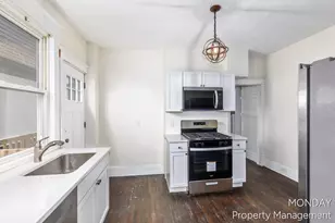 531 W Webster Ave, Muskegon, MI 49440 - Photo 6