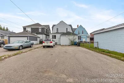 531 W Webster Avenue, Muskegon, MI 49440 - Photo 22