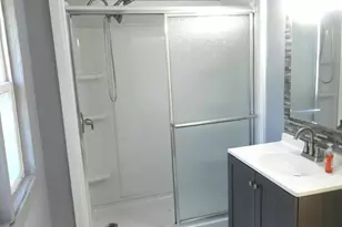 1097 Pearl St, Benton Harbor, MI 49022 - Photo 20