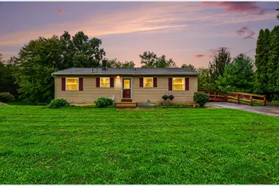893 Maplehill Avenue SE, Ada, MI 49301 - Photo 2