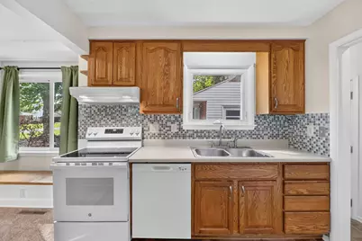 102 Fullerton, Galesburg, MI 49053 - Photo 8