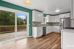 1318 Forest Hill Ave SE, Kentwood, MI 49546 - Photo 12