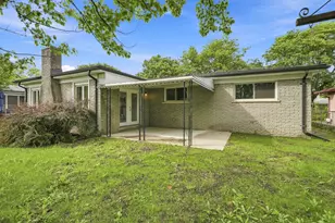 1810 Briarwood Dr, Madison Heights, MI 48071 - Photo 48