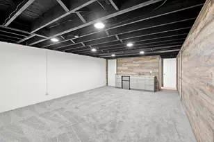 1810 Briarwood Dr, Madison Heights, MI 48071 - Photo 36