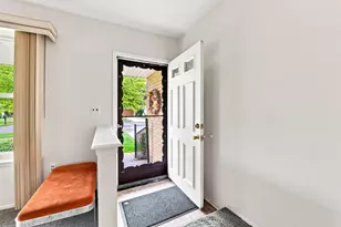 29253 Perth St, Livonia, MI 48154 - Photo 4