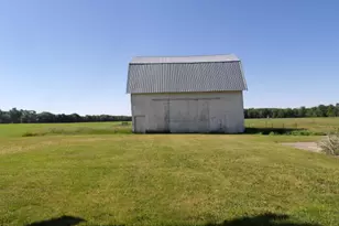 667 W Southern Rd, Bronson, MI 49028 - Photo 14