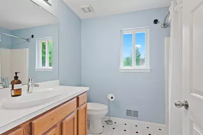 7403 Pine Creek Trail, Waterford, MI 48327 - Photo 12