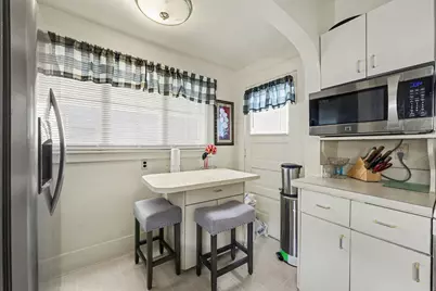 182 W Mansion Street W, Jackson, MI 49203 - Photo 8