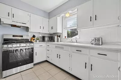 4895 Marshall Avenue SE, Kentwood, MI 49508 - Photo 10