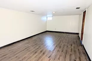 1355 W Broadway Ave, Muskegon, MI 49441 - Photo 30