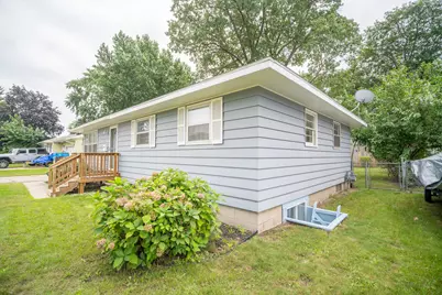 1355 W Broadway Avenue, Muskegon, MI 49441 - Photo 4