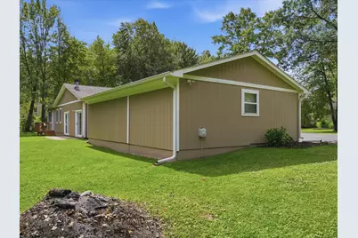 4493 Clifford Road, Brighton, MI 48116 - Photo 38