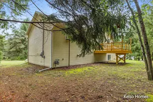 11574 Linda Ln, Gowen, MI 49326 - Photo 24