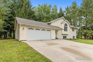 11574 Linda Ln, Gowen, MI 49326 - Photo 22
