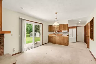 8198 N 37th St, Richland, MI 49083 - Photo 6
