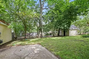 1876 Leahy St, Muskegon, MI 49442 - Photo 16