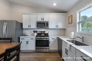 331 N Tannenbaum Trl, Cedar Springs, MI 49319 - Photo 8