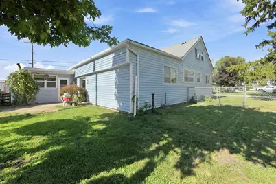 204 Lathrop Avenue, Algonac, MI 48001 - Photo 16